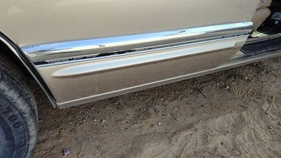 1992 Buick Park Ave Ultra Passenger Right Rear Moulding From Door Back Trim Gold
