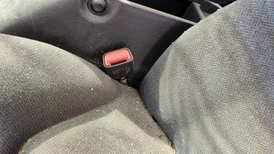 99 Stratus Pass/Dr Fr Seat Belt Buckle Receiver (2)