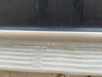 1997-2002 Ford Expedition Driver Left Front Lower Moulding From Door Oem