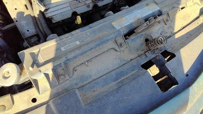 1990-1999 Olds 88 Top Plastic Cover Above Radiator Support Sight Shield Oem