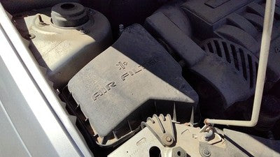 07 Pacifica Complete Air Intake Cleaner Filter Box Housing With Tube Oem 4.0L