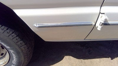 1993 Ford Van E150 Passenger Right Rear Moulding On Quarter Panel Oem