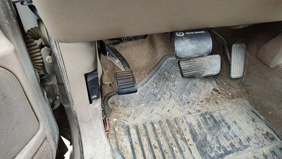 02 Silverado 2500 Hd Parking Brake Pedal Assembly Oem Complete Emergency Unit