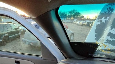 01 Chevy Suburban Driver Left A Pillar Trim Windshield Post Panel 922 Light Gray