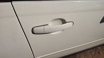 04-08 Chevy New Style Malibu Passenger Right Front Outside Door Handle White 40U