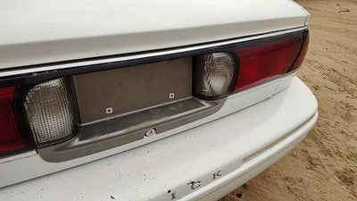 1997-99 Buick Lesabre Center Tail Light Oem Middle Brake Lamp Trunk Lid Mounted