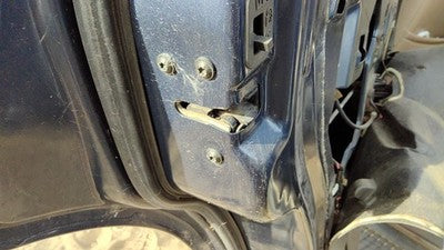 2002-2005 Ford Explorer Driver Left Rear Door Latch With Rods/Cables Oem Back
