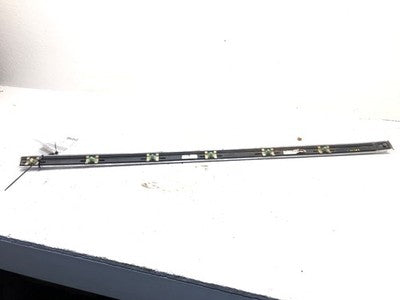 06-09 Saab 9-5 Passenger Right Front Moulding on Door Trim Strip 309 SNOW SILVER
