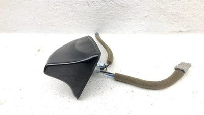 2016-2017 Hyundai Tucson Antenna Assembly Oem Gps Navigation Roof Fin 96240D3100