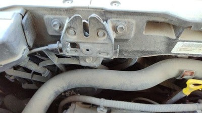 2014-2015 Kia Sorento Hood Latch Assembly With Bracket Oem