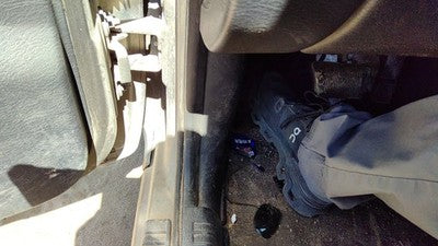 2004 Jeep Liberty Driver Left Lower Kick Trim Panel Oem Gray Dv
