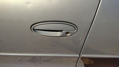 1998-02 Oldsmobile Intrigue Driver Left Front Outside Door Handle Oem Silver 17U