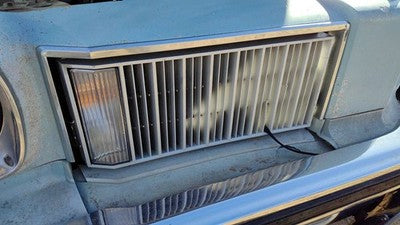 75 Cutlass Supreme Passenger Right Front Grille With Light 551734 2 Door Coupe
