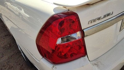 2004-2008 Chevy New Style Malibu Driver Left Tail Light Brake Lamp Oem Rear