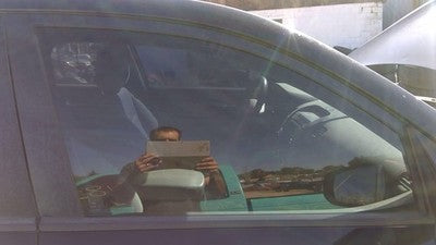 2011-2013 Kia Sorento Passenger Right Front Side Window Door Glass Oem