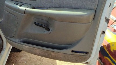 99-02 Silverado 1500 Passenger Front Door Trim Panel With Switches Gray 92D