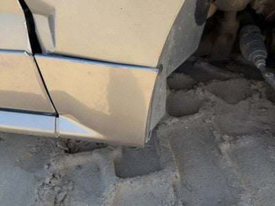 04-05 Srx Passenger Right Moulding From Fender Oem Trim Strip Silver 42U