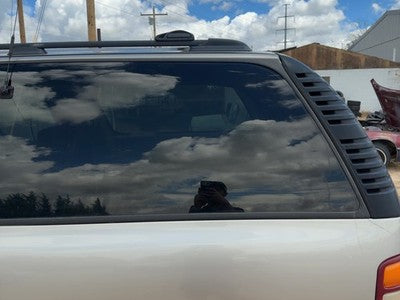 2000-2006 Chevy Suburban Driver Left Rear Quarter Glass Back Side Window Oem