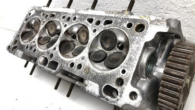 1993-1994 Chrysler Colt Cylinder Head With Camshaft Oem 1.5L Sohc Md174888