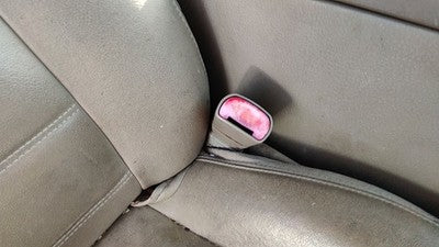 2002-2005 Ford Explorer Passenger Right Front Seat Belt Buckle Receiver Tan Gp