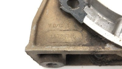 05 Sierra 1500 Transfer Case Adapter With Bolts 4L80 Transmission Oem 6.0 Mt1