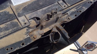 1980-1985 Olds 88 Hood Latch Assembly With Bracket Oem 10089625