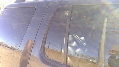 02-10 Mountaineer Passenger Right Rear Vent Window Back Door Glass With Frame
