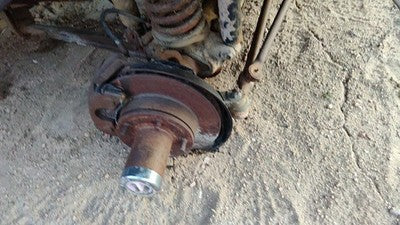 1979 Ford F150 Passenger Right Front Spindle Steering Knuckle With Wheel Hub 4X4