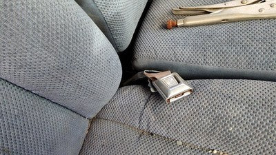 1987 Ford Ranger Passenger Right Front Seat Belt Buckle Receiver Oem Blue