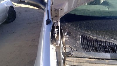 2002 Chevy Venture Passenger Right Hood Hinge Assembly Oem Silver 12U