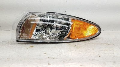 1997-2003 Ponntiac Grand Prix Driver Left Turn Signal Light 16521833