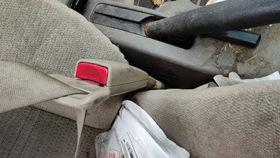 2002-2005 Legacy Outback Passenger Right Front Seat Belt Buckle Receiver Oem Tan