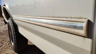 1995 Ford F150 Passenger Right Rear Moulding On Front Box Panel Oem