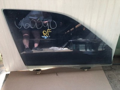 1998-2002 Toyota Corolla Passenger Right Front Side Window Door Glass Oem