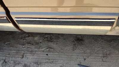 1997 Silverado 2500 Passenger Right Rear Moulding On Cab Panel Oem