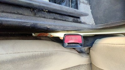 2010 2011 Mazda 3 Driver Left Front Seat Belt Buckle Receiver Oem