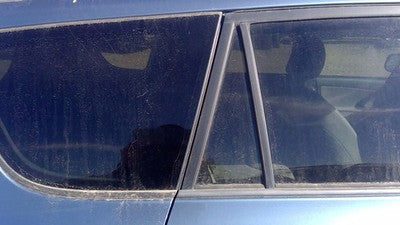 06-14 Rav-4 Passenger Right Rear Vent Window Small Back Door Glass With Frame