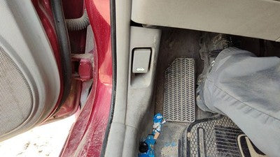 2010 Honda Insight Driver Left Lower Kick Trim Panel Oem Tan