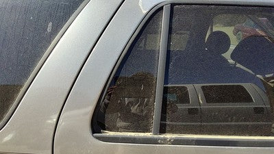 96-01 Olds Bravada Passenger Right Rear Vent Window Back Door Glass With Frame