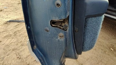 1989 Olds Cutlass Calais Driver Left Front Door Latch With Rods/Cables 2 Door