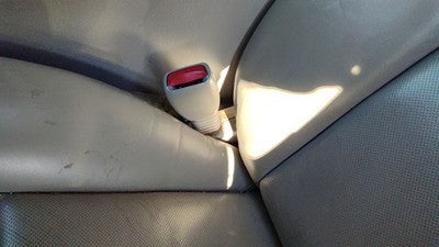 2005-2011 Cadillac Sts Driver Left Front Seat Belt Buckle Receiver Oem Gray 132