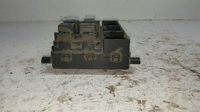 1998 Ford Taurus 3.0L Ohv Engine Fuse Box Under Hood Power Distribution Center