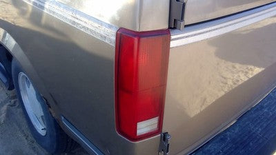 1985-2005 Chevy Astro Driver Left Tail Light Oem Brake Lamp Rear 05978023