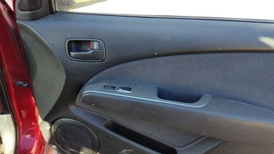 03-06 Outlander Passenger Right Front Door Trim Panel With Switches Black