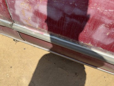 1988 Olds 88 Passenger Right Front Moulding From Door Oem Trim Strip