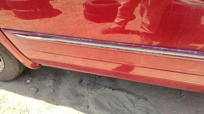 04-07 Town Country Driver Left Front Moulding From Door Oem Trim Strip Red Prh