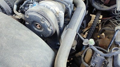 1999 Chevy Suburban Power Steering Pump With Mount Bracket Oem 5.7L