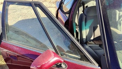 1992-1999 Olds 88 Passenger Right Front Vent Window Small Door Glass With Frame