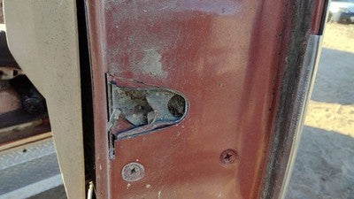 1983 Chevy K30 Passenger Right Front Door Latch With Rods/Cables Oem