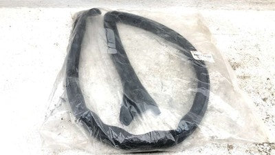 2003 Toyota Celica Passenger Right Roof Side Rail Weatherstrip Seal Oem